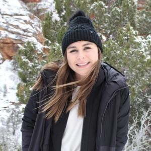 Meet your Posher, Brooke